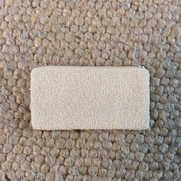 Skull and crossbones beaded bag - Picture 2 of 3